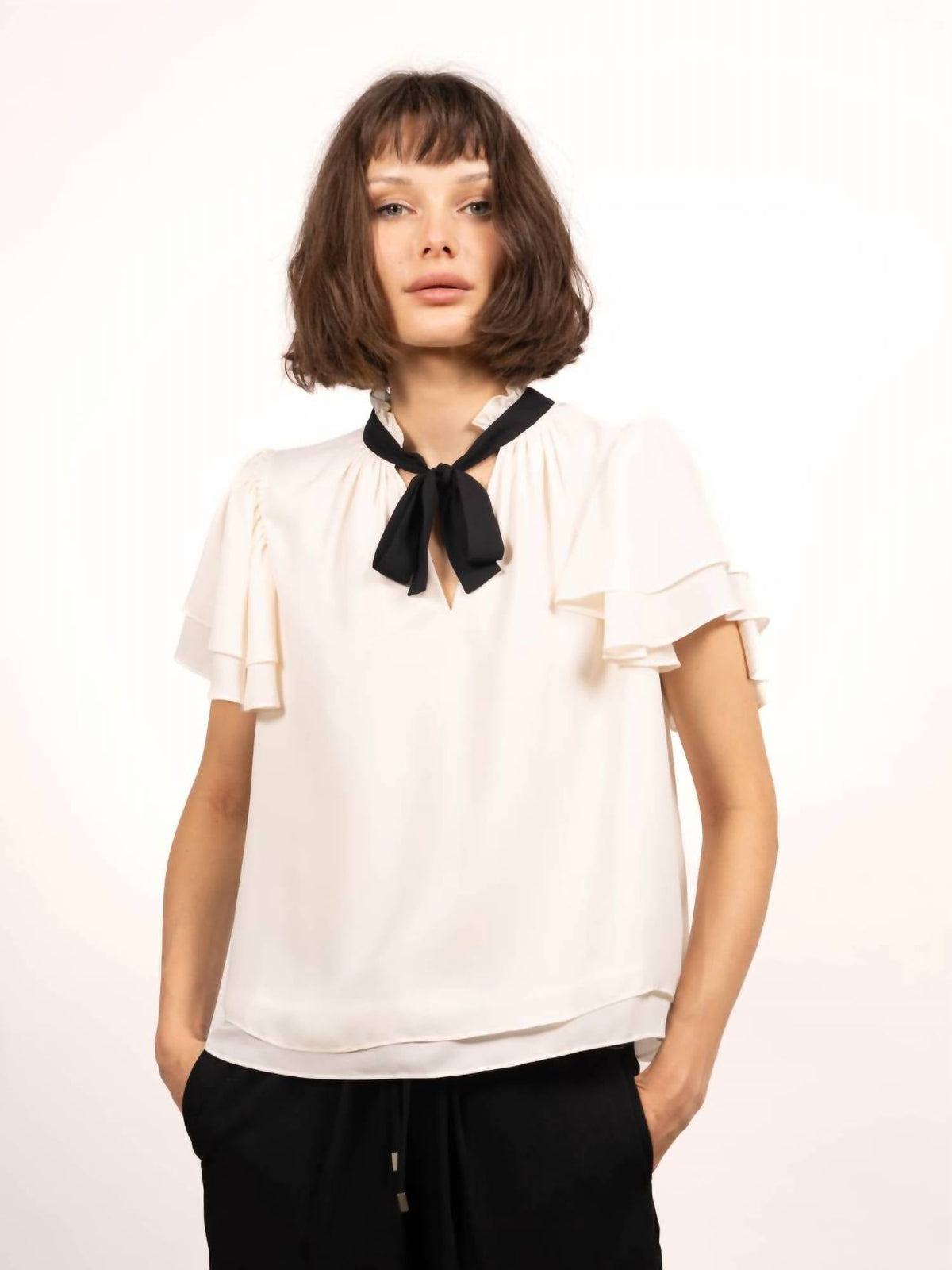 Bluebird Canyon - Lanna V-neck Blouse