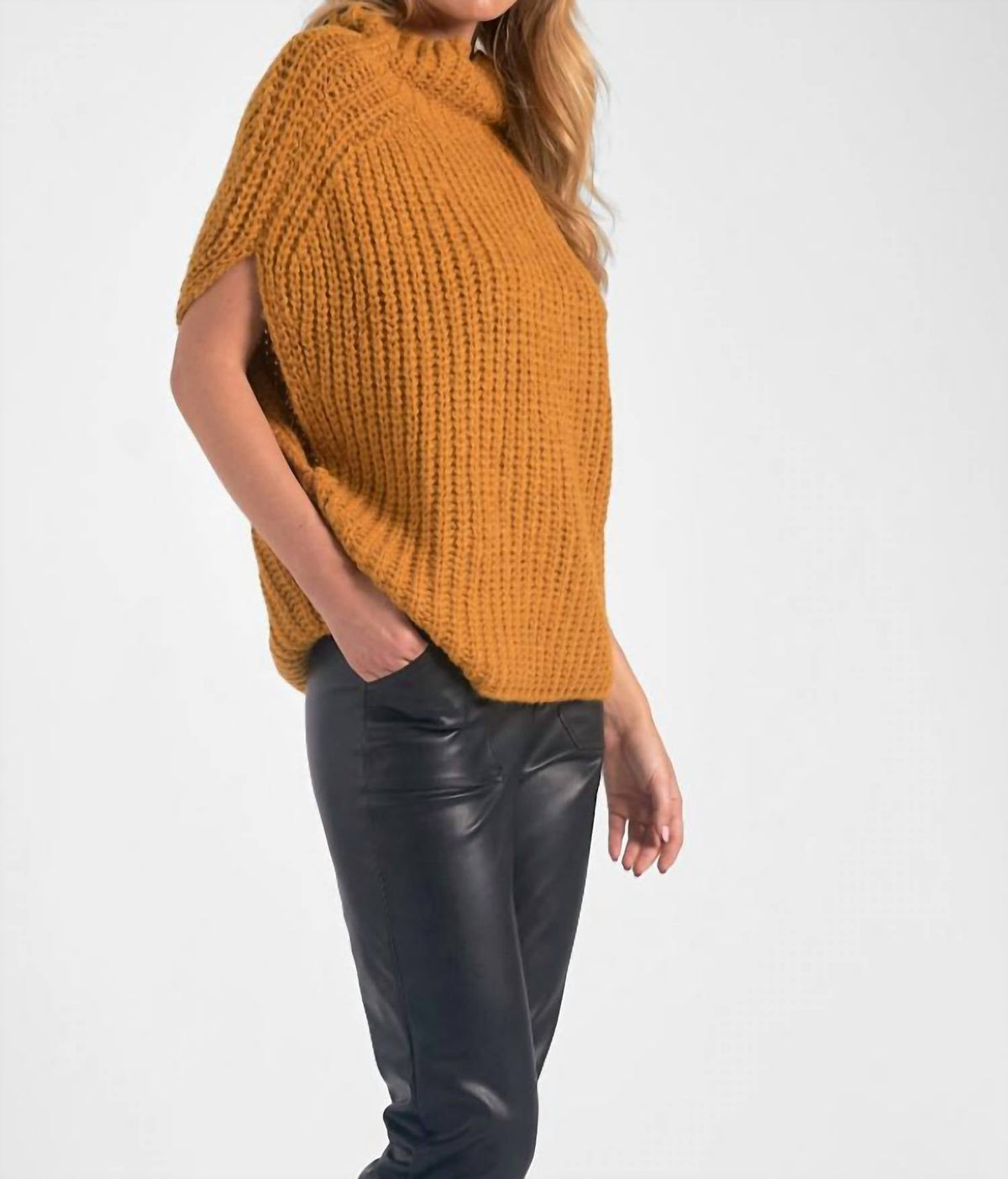 Elan - Short Sleeve Turtleneck Sweater