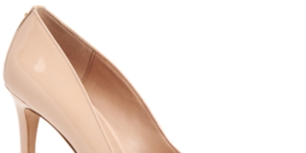 BCBGeneration Women's Shell Heidi Smooth Patent Leather Pump Beige Size 9.5