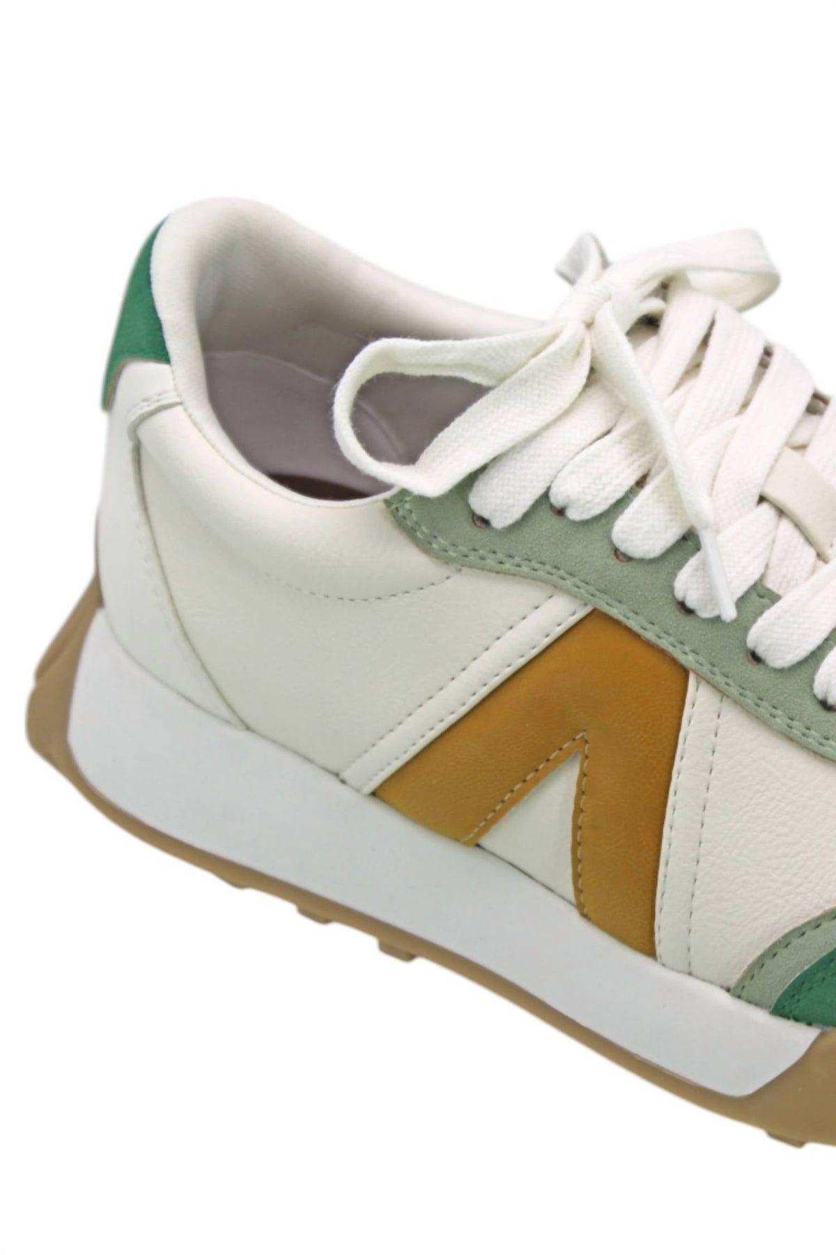 Mia - Women's Town Sneakers