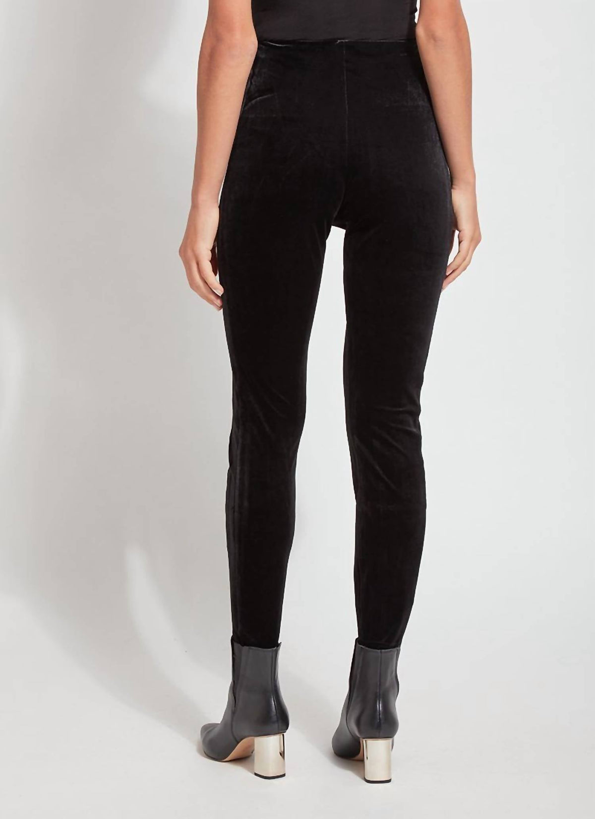 Lysse - Women's Mara Velvet Legging Pant
