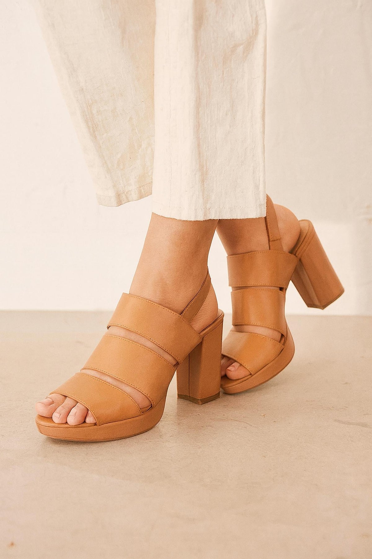 Naturalizer - Women's Leather Block Heel Platform Sandals