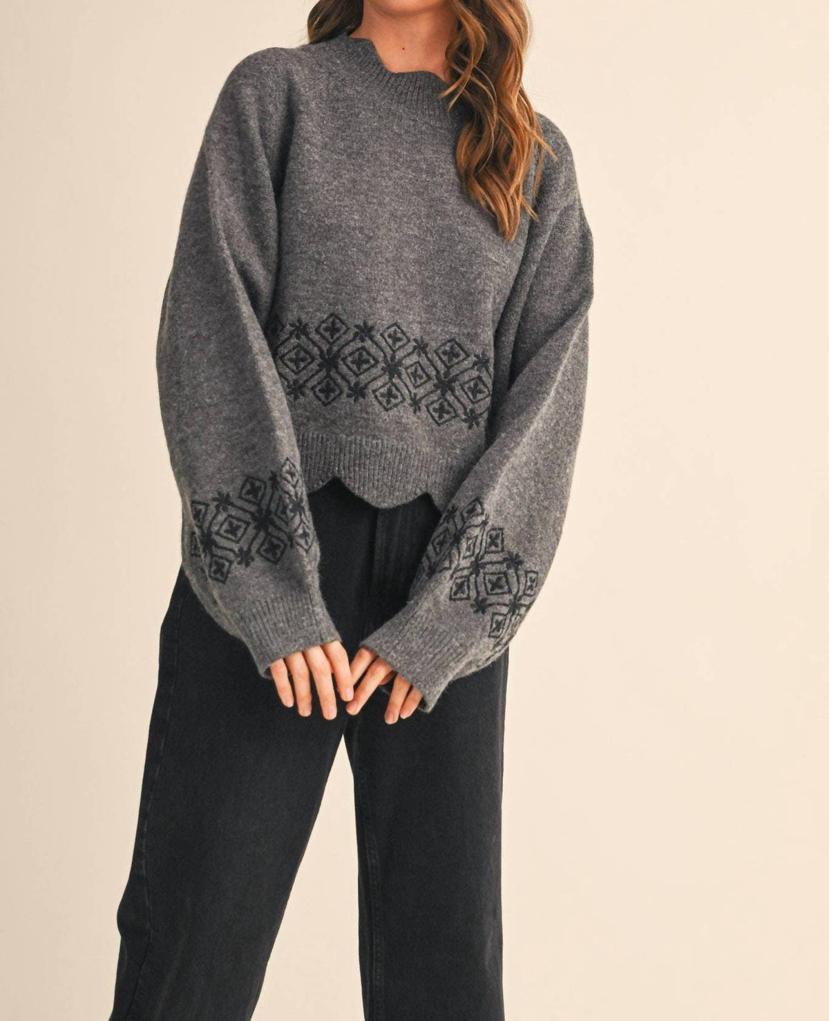 &Merci - Scallop Hem Embroidered Sweater