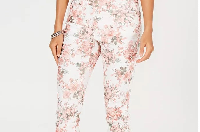 Charter Club Women's Delicate Bouquet Capri Pants White Size 14