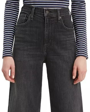 Levi's Women's Super Wide Leg Cropped Jeans Black Size 28X25